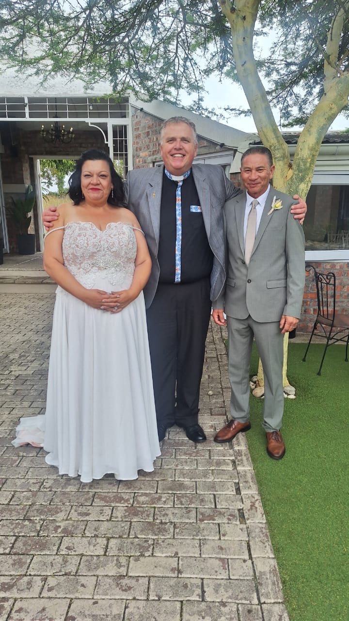 Wedding ceremony by Dr. Gerrit Rademeyer in Hankey