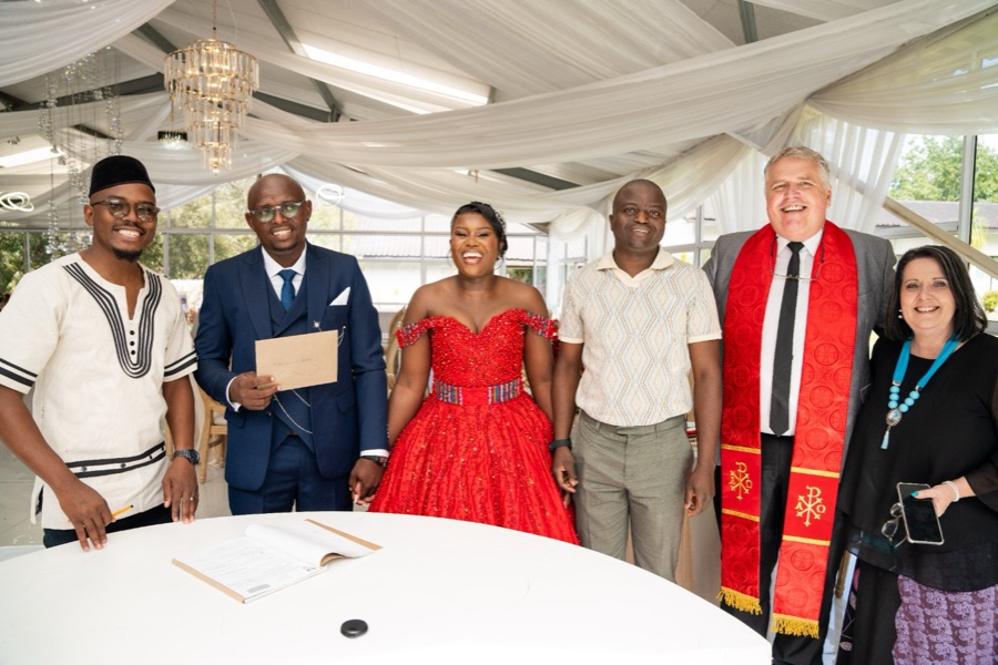 Wedding ceremony by Dr. Gerrit Rademeyer in Hankey