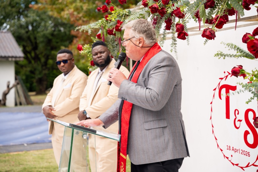 Wedding ceremony by Dr. Gerrit Rademeyer in Hankey