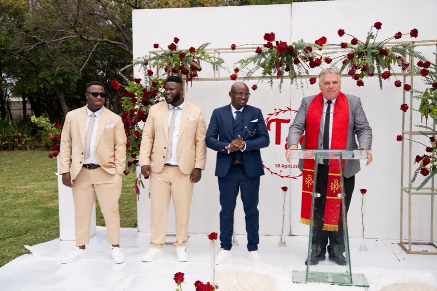 Wedding ceremony by Dr. Gerrit Rademeyer in Hankey